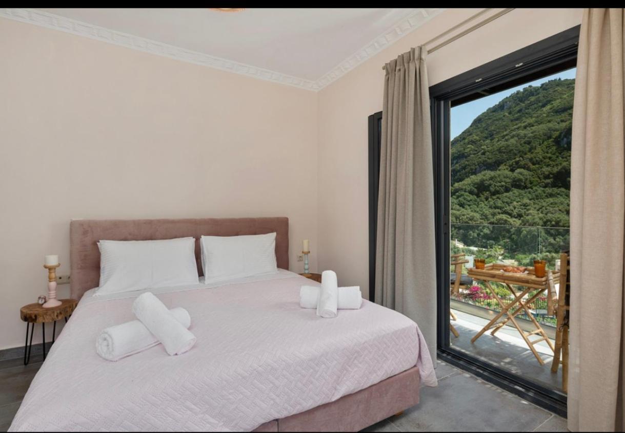 Irida Sunset Villa Pentátion Exterior photo