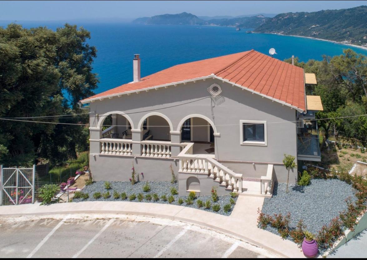 Irida Sunset Villa Pentátion Exterior photo